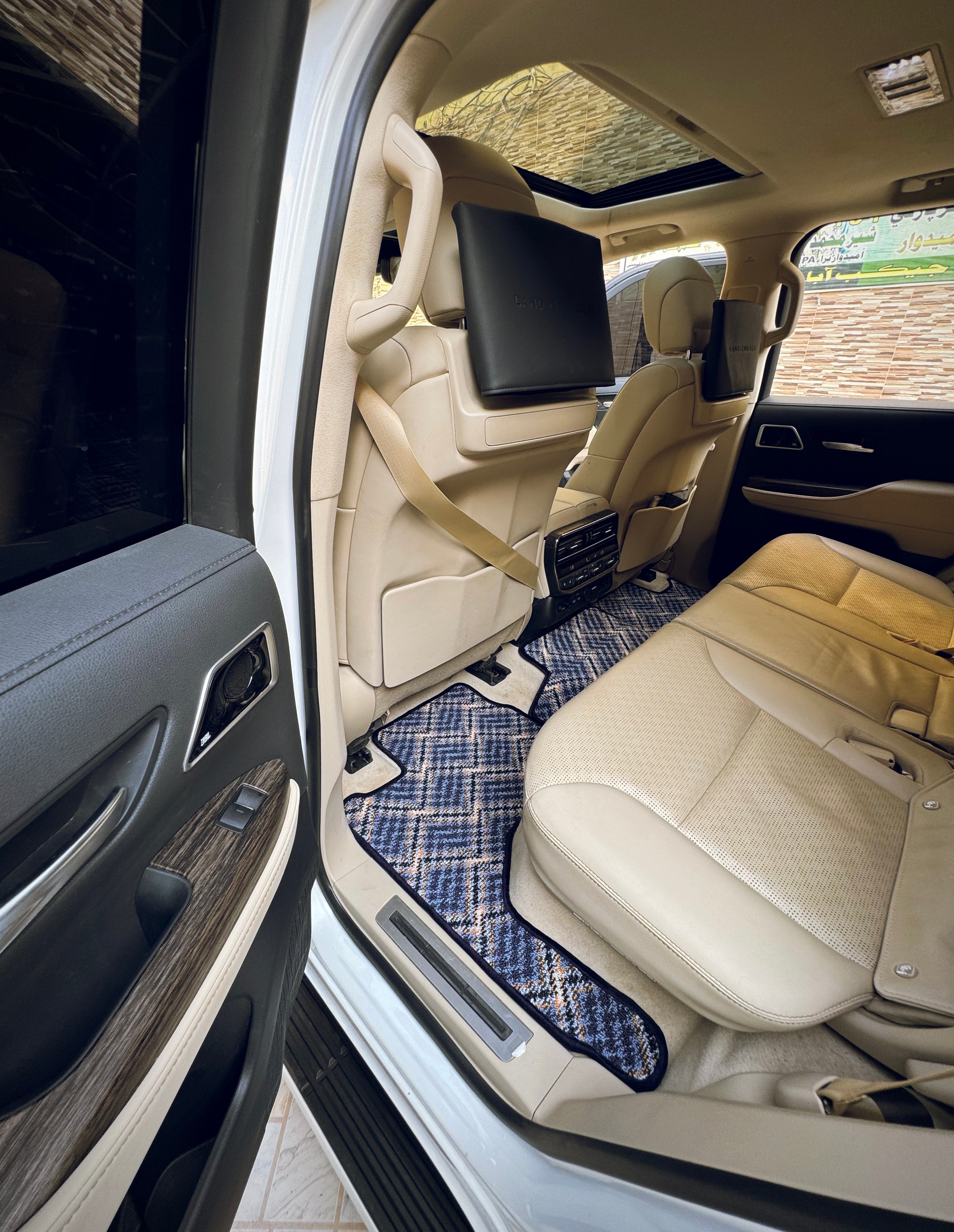 Bluemora Aura – Premium Kashmiri Rug Car Mats