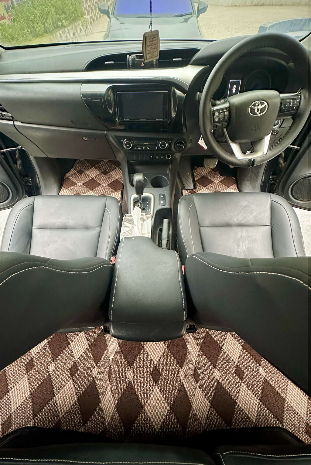 Chocolate Aura – Premium Kashmiri Rug Car Mats