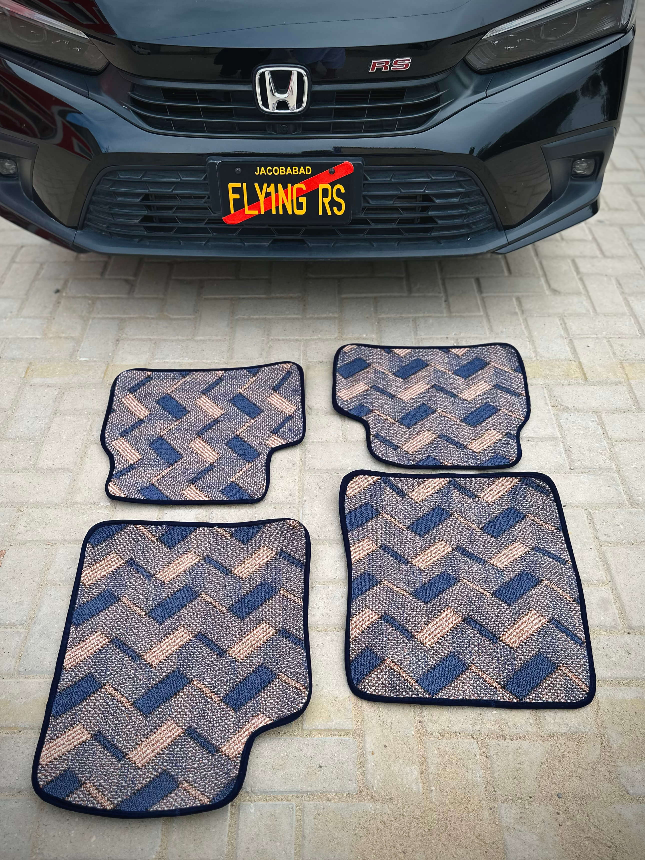 Sapphire Aura – Premium Kashmiri Rug Car Mats