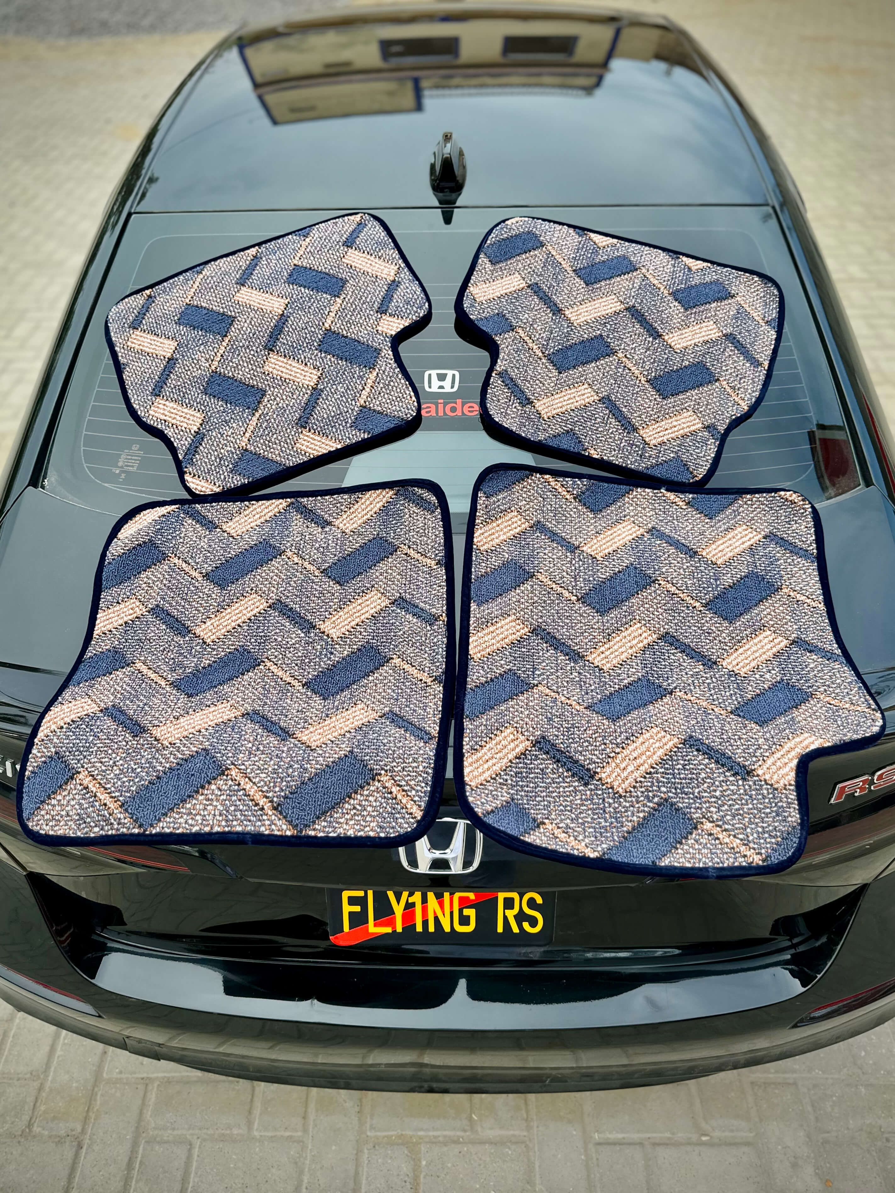 Sapphire Aura – Premium Kashmiri Rug Car Mats