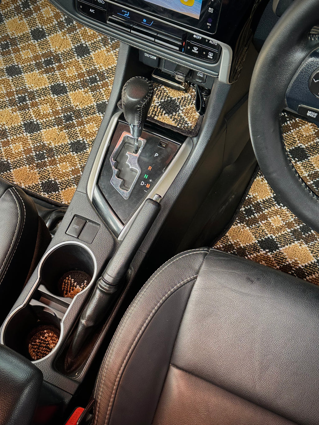 Bronze Aura – Premium Kashmiri Rug Car Mats