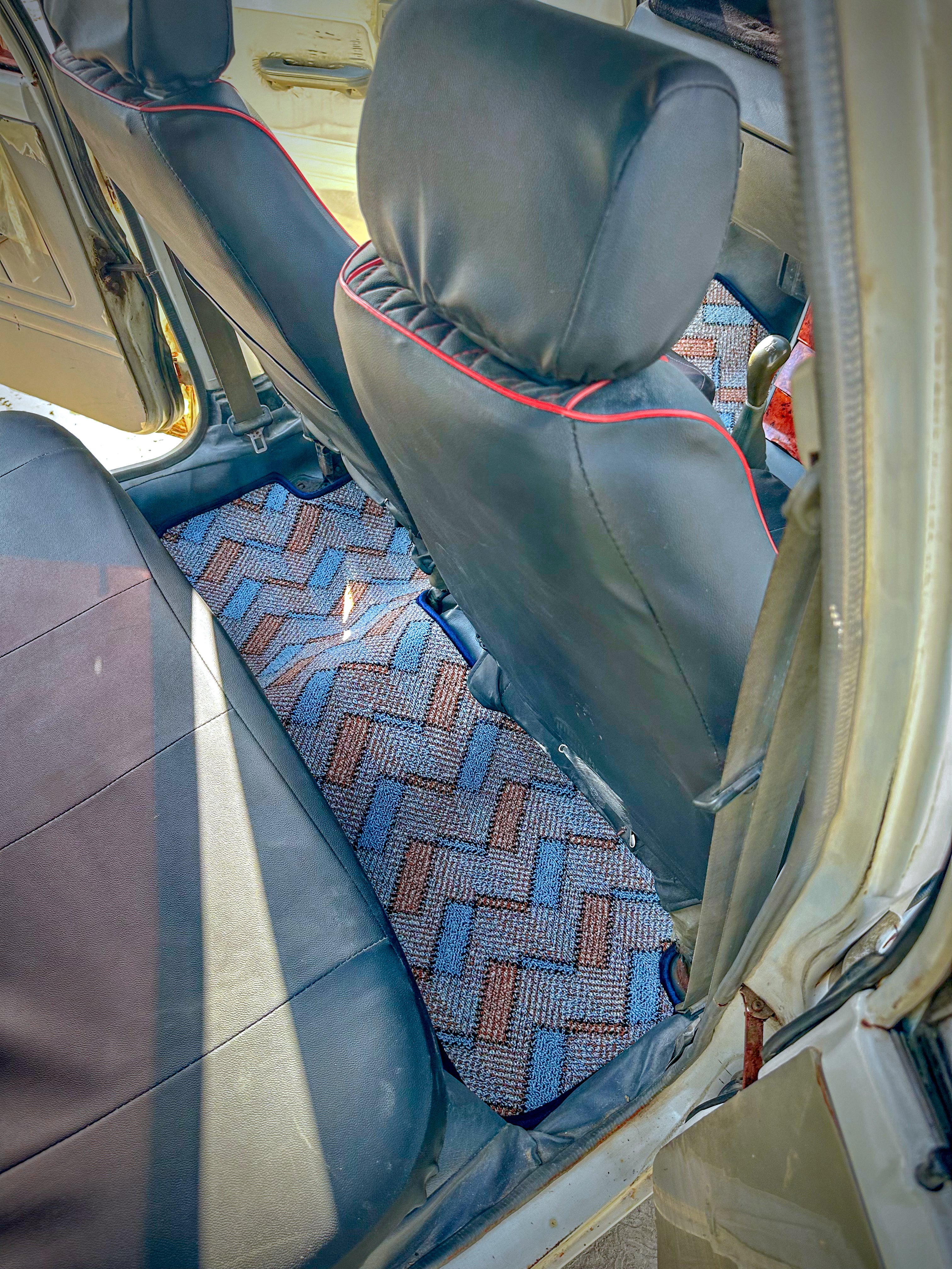 Ocean Aura – Premium Kashmiri Rug Car Mats