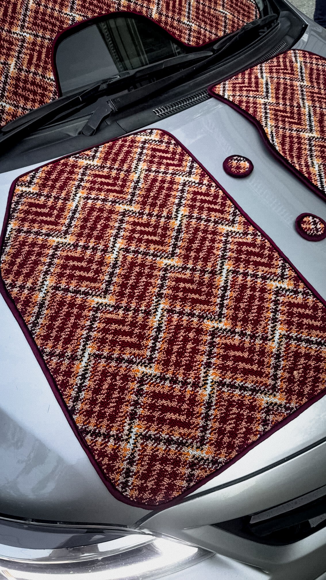 Saffron Aura – Premium Kashmiri Rug Car Mats