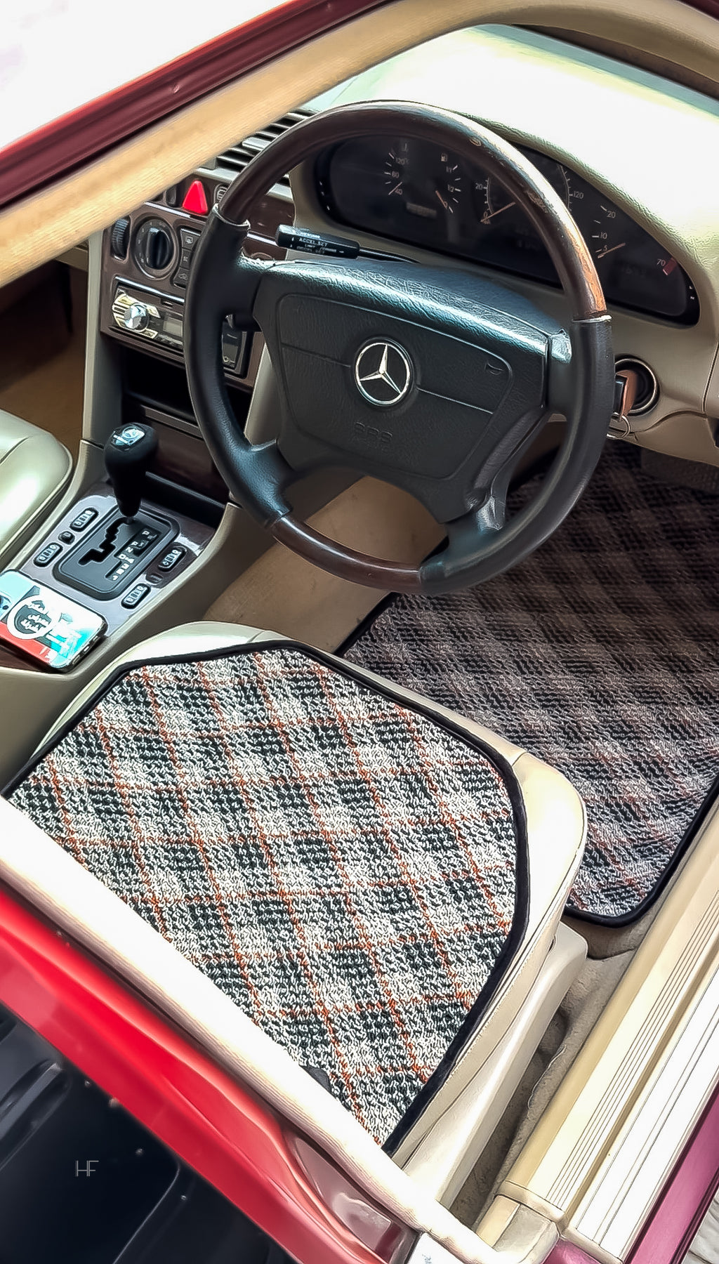 Slate Aura – Premium Kashmiri Rug Car Mats